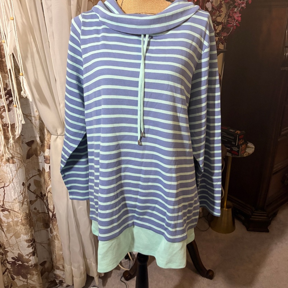 Striped Long Sleeve Top - Blue and White - Picture 5 of 5